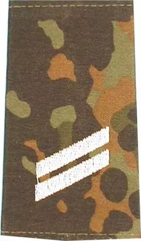 Rangschlaufen Obergefreiter flecktarn/weiß