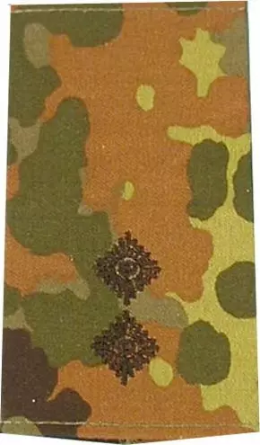 Rangschlaufen Oberleutnant flecktarn/schwarz mit Klett