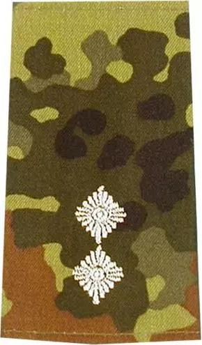 Rangschlaufen Oberleutnant flecktarn/weiß mit Klett