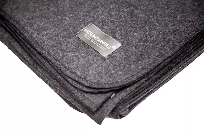 MOUNTAINHILL Wolldecke steelgrey - 150 x 225 2