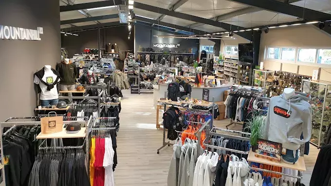 MOUNTAINHILL OUTDOOR+BW SHOP Weiden i.d.OPf.